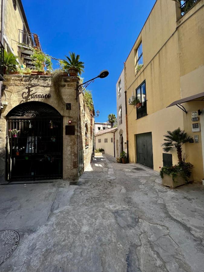 Vicolo Del Vento Casa Ponente Apartman Palermo Kültér fotó
